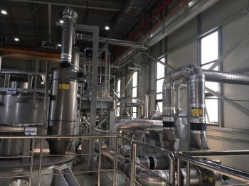 Lắp đặt đường ống công nghệ Nhà máy Phenikaa