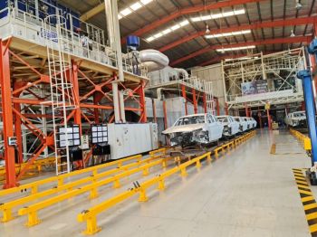 Lắp đặt thiết bị Nhà máy Mercedes – Benz Vietnam